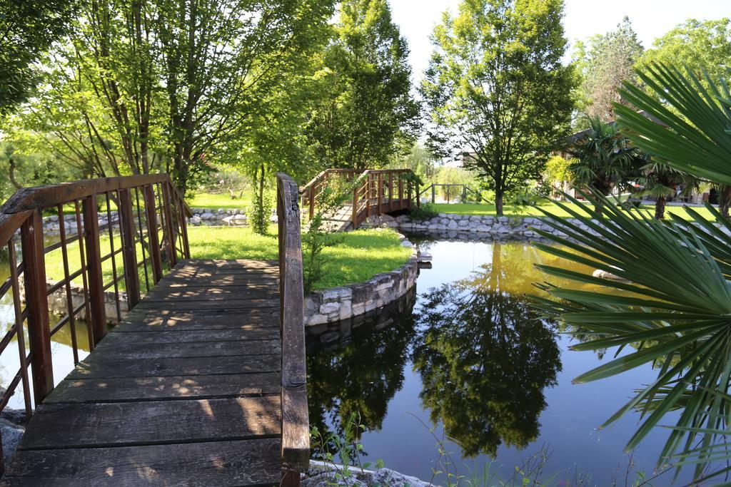 Isola Di Wight Bed & Breakfast San Michele al Tagliamento Exterior photo